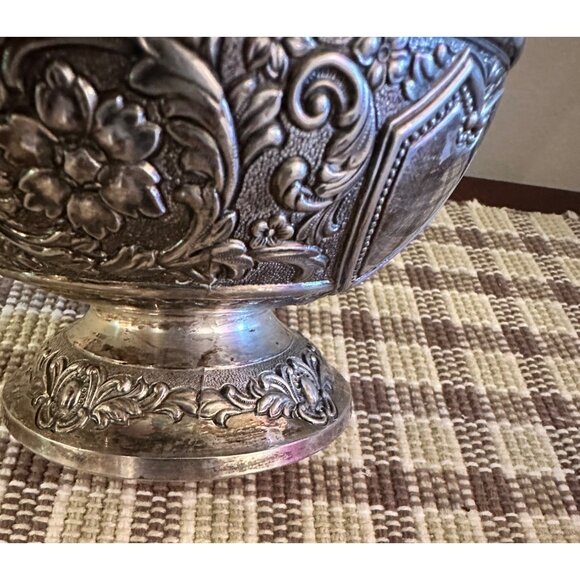 Vintage Repousse Ornate Silverplate Bowl With Floral Detailing - Picture 8 of 9